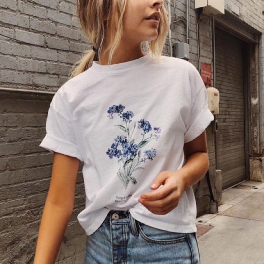 Brandy Melville Aleena Forget Me Not Tee